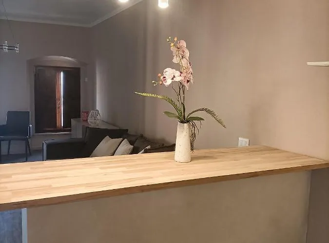 Vistalago شقة